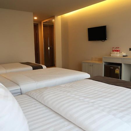 รุ่งอรุณโฮเทล โดย เลอสิริ Hotel เชียงใหม่ ภายนอก รูปภาพ