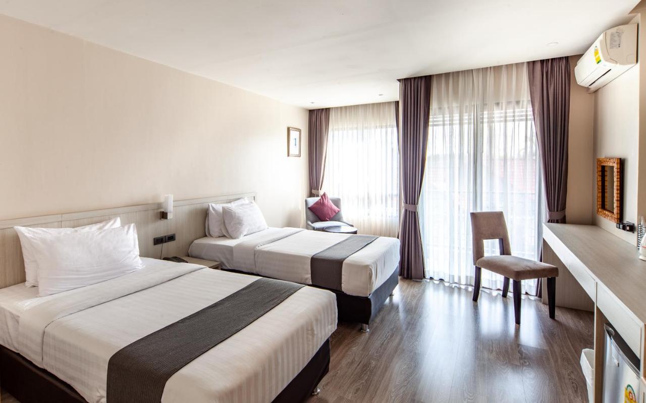 รุ่งอรุณโฮเทล โดย เลอสิริ Hotel เชียงใหม่ ภายนอก รูปภาพ