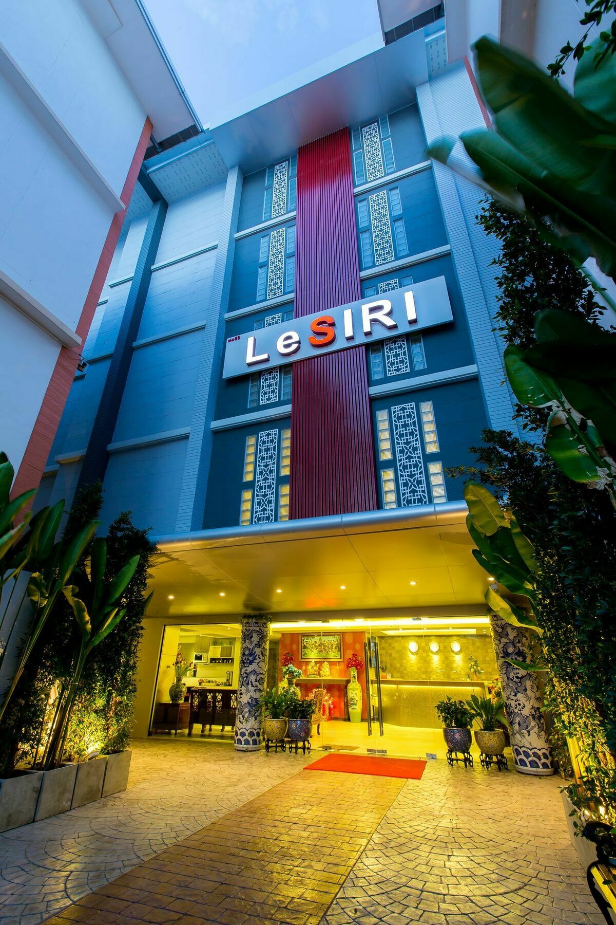 รุ่งอรุณโฮเทล โดย เลอสิริ Hotel เชียงใหม่ ภายนอก รูปภาพ